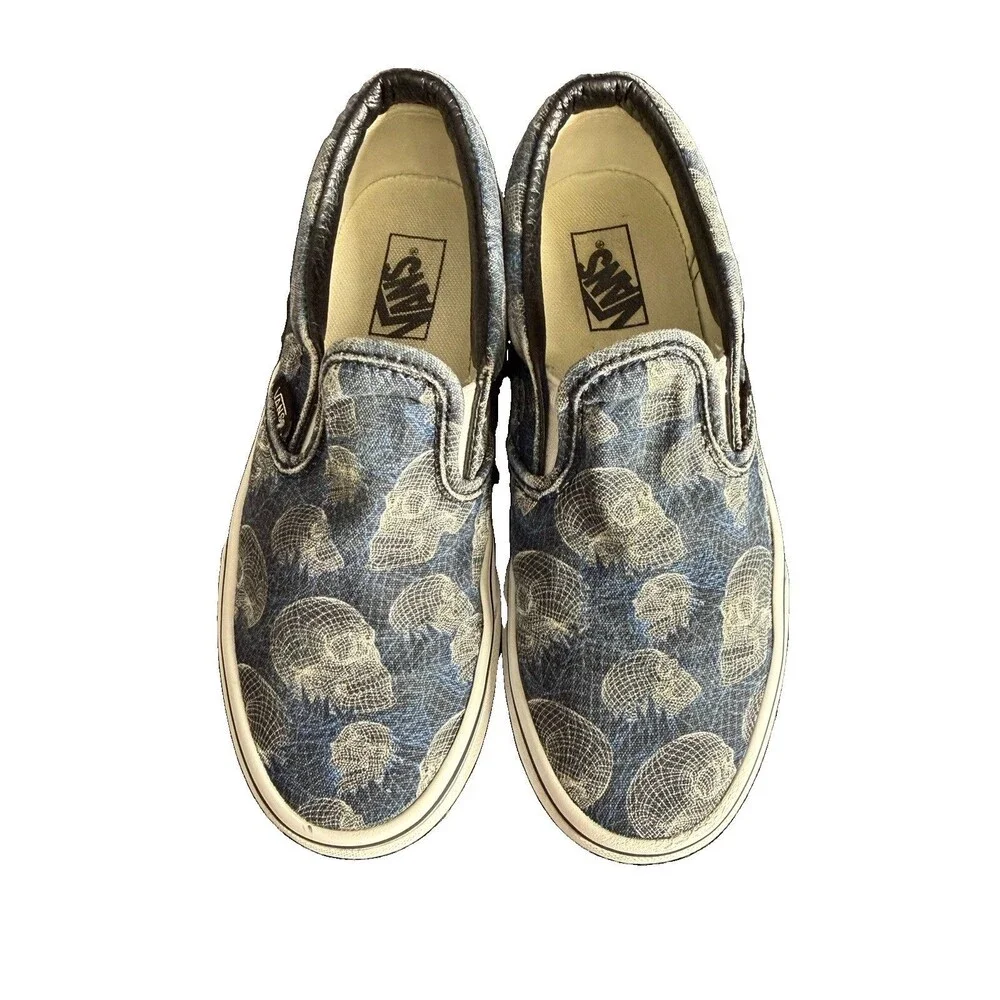 VANS Kids Skull Print Slip-On Canvas Shoes Black White Size 2